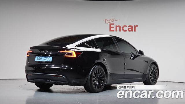 Tesla Model 3 RWD — пробег 22 710 км — фото 2 из 5