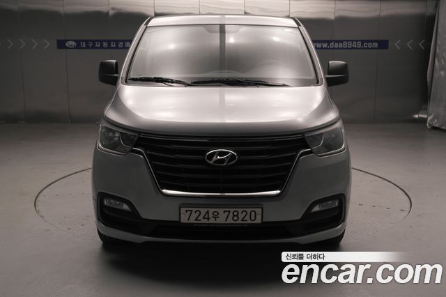 Hyundai Starex Wagon 12-Seater Smart — пробег 163 288 км — фото 3 из 5