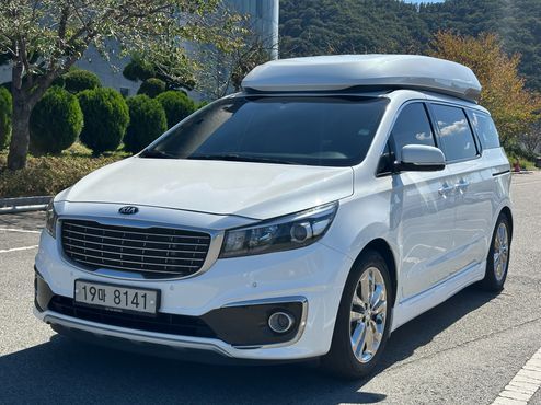 Kia Carnival 9-seater Hi-Limousine Prestige — пробег 210 000 км — фото 1 из 5