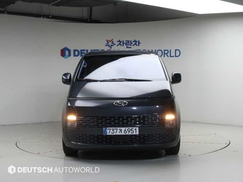 Hyundai Staria Tourer 11-Seater Modern — пробег 111 509 км — фото 3 из 5