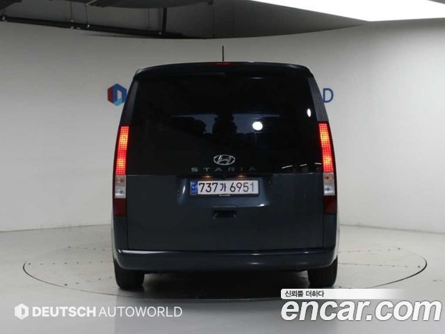 Hyundai Staria Tourer 11-Seater Modern — пробег 111 509 км — фото 4 из 5
