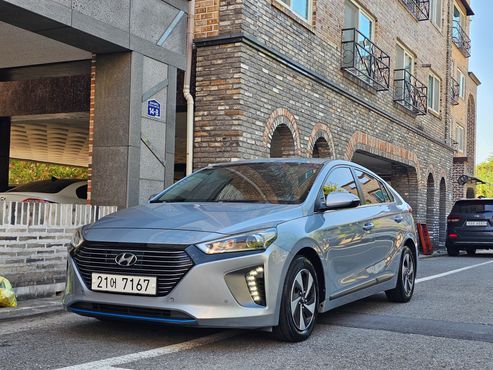Hyundai Ioniq Q — пробег 62 408 км — фото 2 из 5