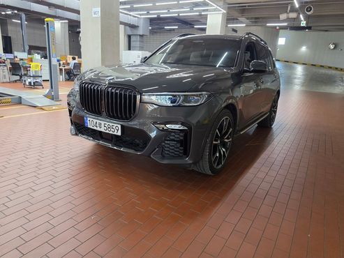 BMW X7 xDrive 40i M Sport Online Exclusive Edition 6 Seater — пробег 83 128 км — фото 1 из 5