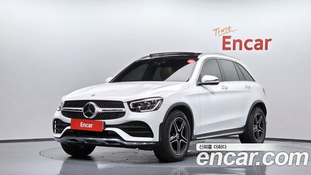 Mercedes-Benz GLC-Class GLC300 4MATIC — пробег 35 813 км — фото 1 из 5