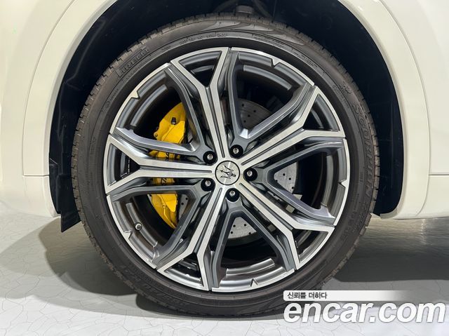 Maserati Levante 3.0 S AWD Modena — пробег 6 280 км — фото 5 из 5