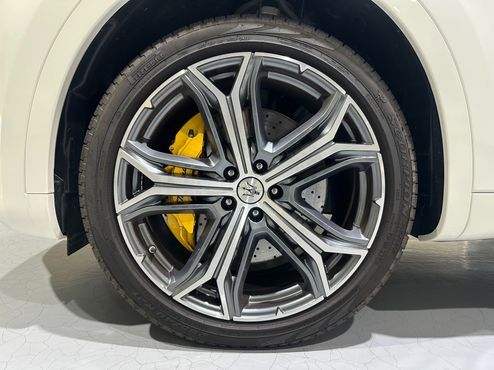 Maserati Levante 3.0 S AWD Modena — пробег 6 280 км — фото 5 из 5