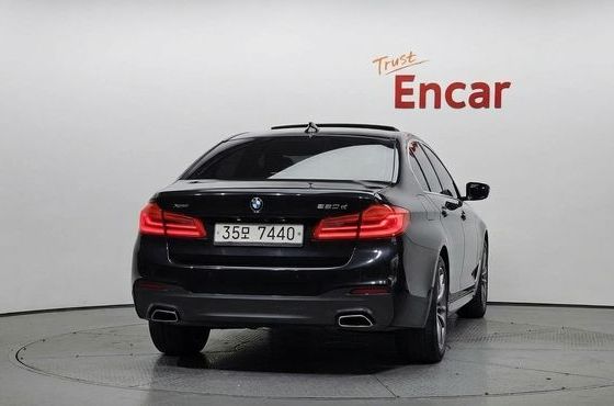 BMW 5-Series 520d xDrive M Sport Package Plus — пробег 133 722 км — фото 4 из 5