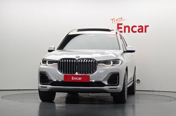BMW X7 xDrive 40i Design Pure Excellence 7-Seater — пробег 116 688 км — фото 3 из 5