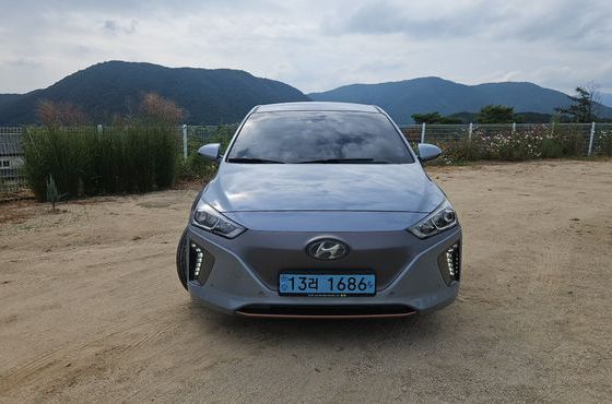 Hyundai Ioniq Q — пробег 61 911 км — фото 2 из 5