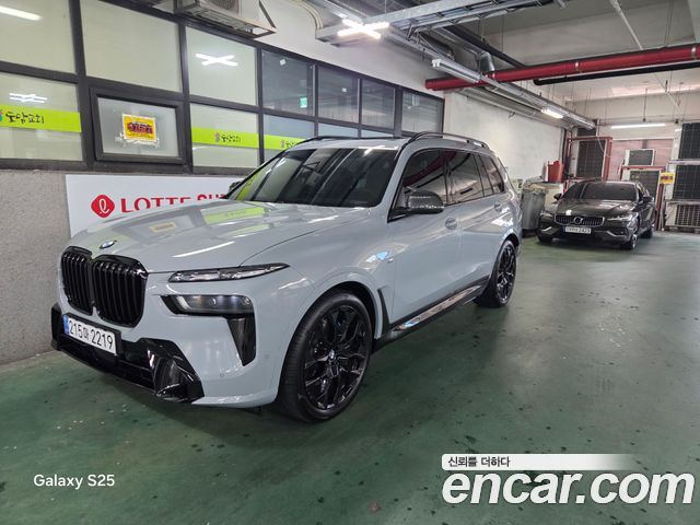 BMW X7 xDrive 40i M Sport 6STR — пробег 5 800 км — фото 1 из 5