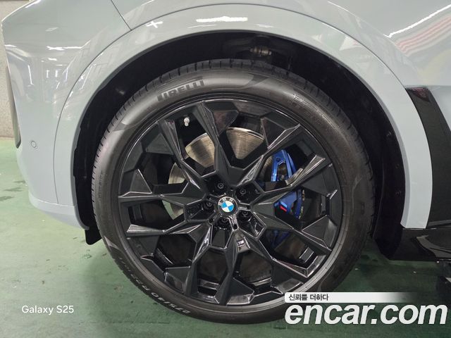 BMW X7 xDrive 40i M Sport 6STR — пробег 5 800 км — фото 5 из 5