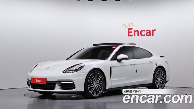 Porsche Panamera 3.0 AWD — пробег 69 462 км — фото 1 из 5
