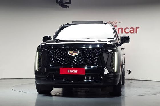 Cadillac Escalade 6.2 Sports Platinum — пробег 14 383 км — фото 3 из 5