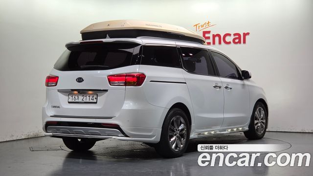 Kia Carnival 9-seater Prestige — пробег 111 060 км — фото 2 из 5