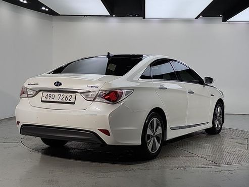 Hyundai Sonata 2.0 Royal — пробег 154 377 км — фото 4 из 5
