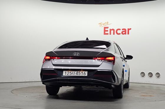 Hyundai AVANTE 1.6 Modern — пробег 71 631 км — фото 4 из 5