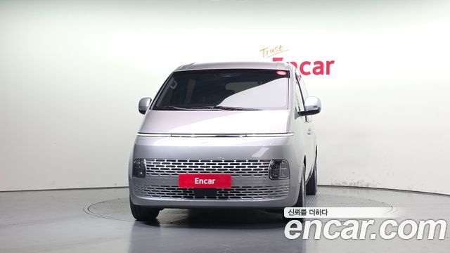 Hyundai Staria L3.5 Tourer 11-Seater Modern — пробег 15 903 км — фото 3 из 5