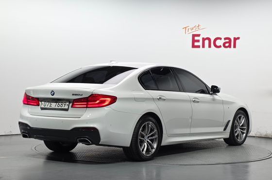 BMW 5-Series 520d M Sport Package Plus — пробег 91 281 км — фото 2 из 5
