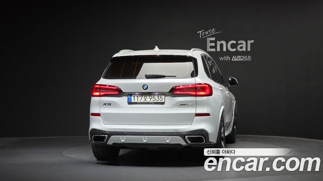 BMW X5 xDrive 30d M Sport — пробег 89 541 км — фото 4 из 5