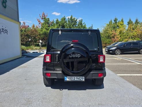 Jeep Wrangler 2.0 Overland Power Top 4Door — пробег 55 900 км — фото 5 из 5