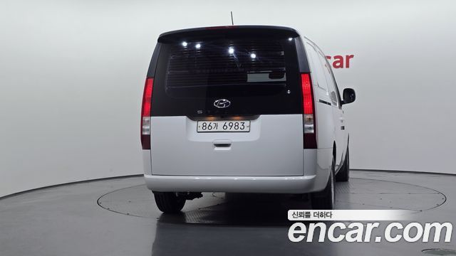 Hyundai Staria из Кореи Encar