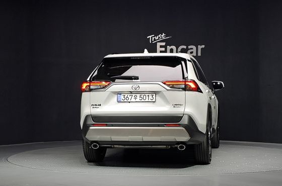 Toyota RAV4 2,5 4WD Hybrid LTD — пробег 22 394 км — фото 4 из 5