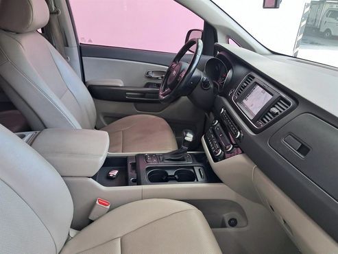 Kia Carnival 11-seater Luxury — пробег 177 991 км — фото 5 из 5