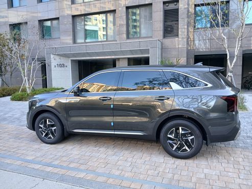 Kia Sorento HEV 1.6 2WD Prestige — пробег 2 365 км — фото 4 из 5
