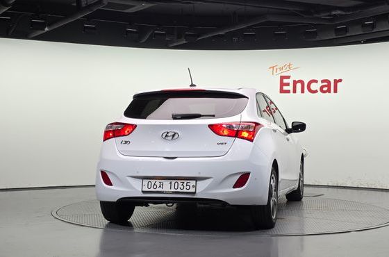 Hyundai i30 Diesel 1.6 PYL — пробег 105 014 км — фото 4 из 5