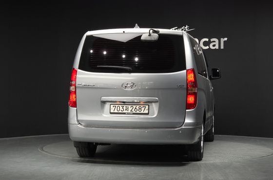 Hyundai Starex Wagon 12-Seater Smart — пробег 180 937 км — фото 4 из 5