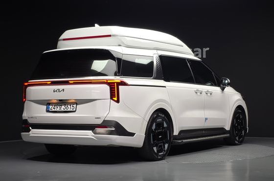 Kia Carnival HEV 9-Seater Hi-Limousine (Special vehicle) — пробег 27 185 км — фото 2 из 5