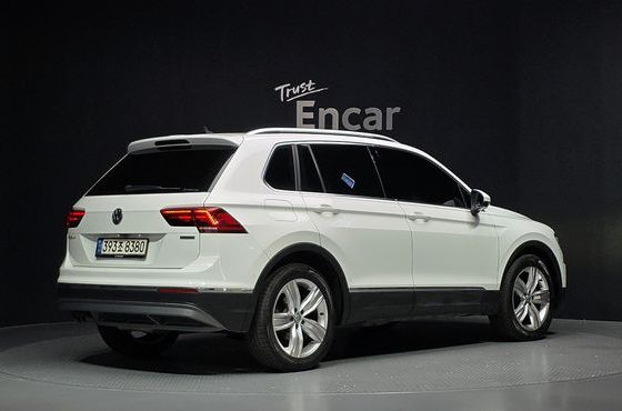 Volkswagen Tiguan 2.0 TDI 4Motion Prestige — пробег 84 256 км — фото 2 из 5