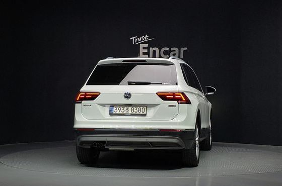 Volkswagen Tiguan 2.0 TDI 4Motion Prestige — пробег 84 256 км — фото 4 из 5