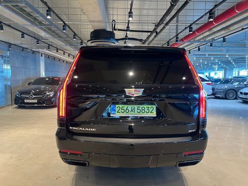 Cadillac Escalade 6.2 ESV ESV Sports Platinum — пробег 21 000 км — фото 4 из 5