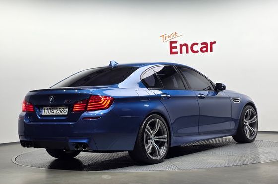 BMW M5 M5 Sedan — пробег 82 216 км — фото 2 из 5