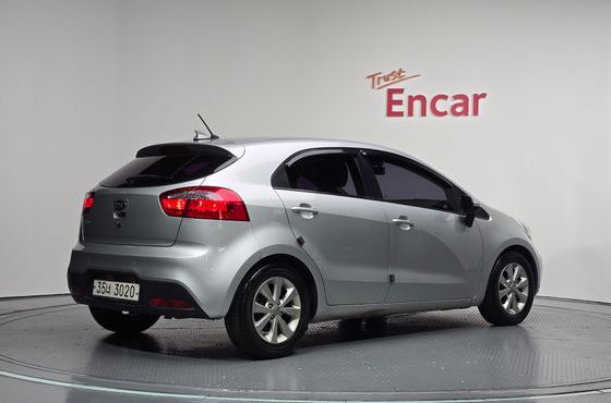 Kia pride 1.4 MPI Hatchback Deluxe — пробег 43 767 км — фото 2 из 5