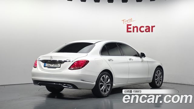 Mercedes-Benz C-Class C220 BlueTEC Avantgarde — пробег 299 611 км — фото 2 из 5