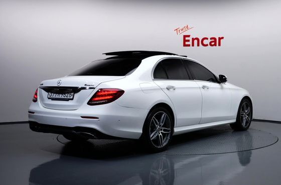 Mercedes-Benz E-Class E300 4MATIC AMG Line — пробег 146 211 км — фото 2 из 5
