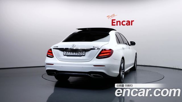 Mercedes-Benz E-Class из Кореи Encar