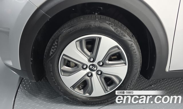 Kia Niro из Кореи Encar