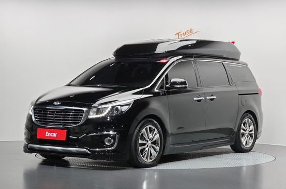 Kia Carnival 9-seater Hi-Limousine Noblesse — пробег 116 514 км — фото 1 из 5