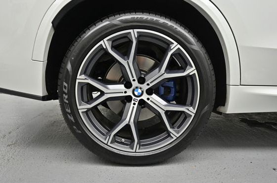 BMW X5 xDrive 30d M Sport — пробег 22 800 км — фото 5 из 5