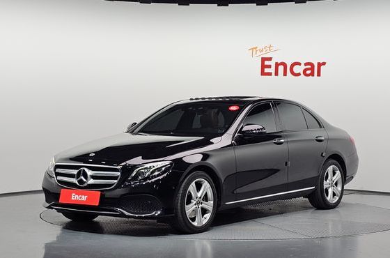 Mercedes-Benz E-Class E220d Avantgarde — пробег 159 550 км — фото 1 из 5