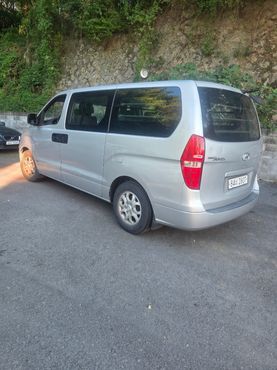 Hyundai Starex 5-Seater VAN CVX Deluxe — пробег 310 000 км — фото 4 из 5