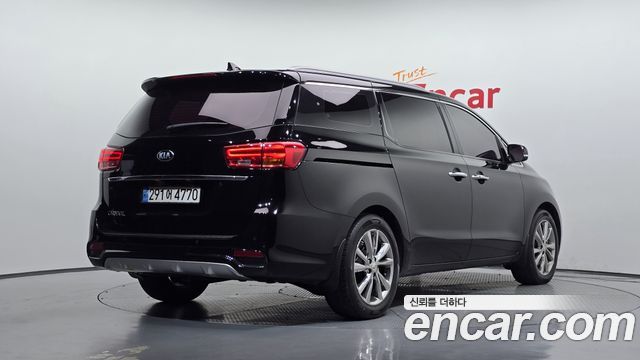 Kia Carnival 9-Seater Noblesse — пробег 92 477 км — фото 2 из 5