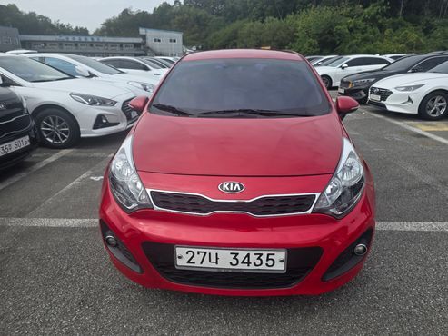 Kia pride 1.6 GDI Hatchback Luxury — пробег 51 000 км — фото 2 из 5