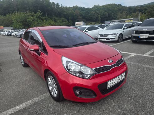 Kia pride 1.6 GDI Hatchback Luxury — пробег 51 000 км — фото 3 из 5
