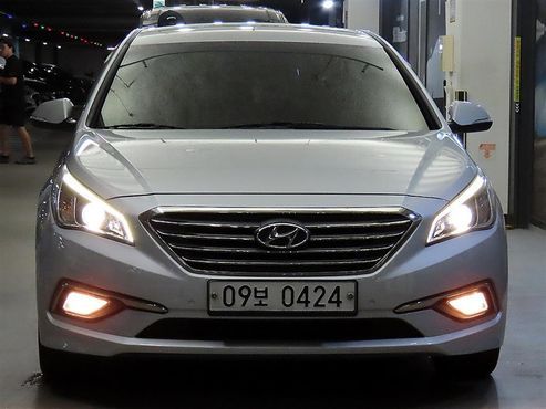 Hyundai Sonata 2.0 Premium — пробег 136 693 км — фото 3 из 5