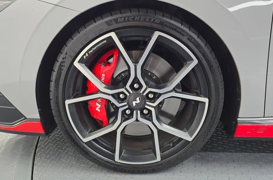 Hyundai AVANTE 2.0 N — пробег 29 916 км — фото 5 из 5