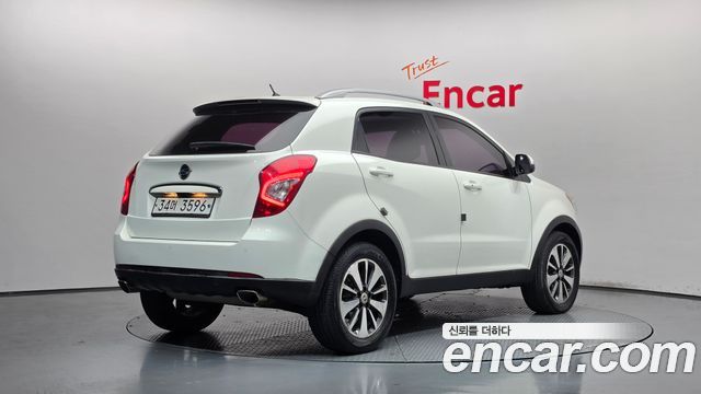 Ssangyong KORANDO 2.0 CVT 2WD Deluxe — пробег 120 170 км — фото 2 из 5